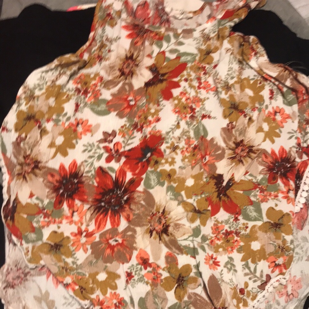 Tops - Picture 3 of 3